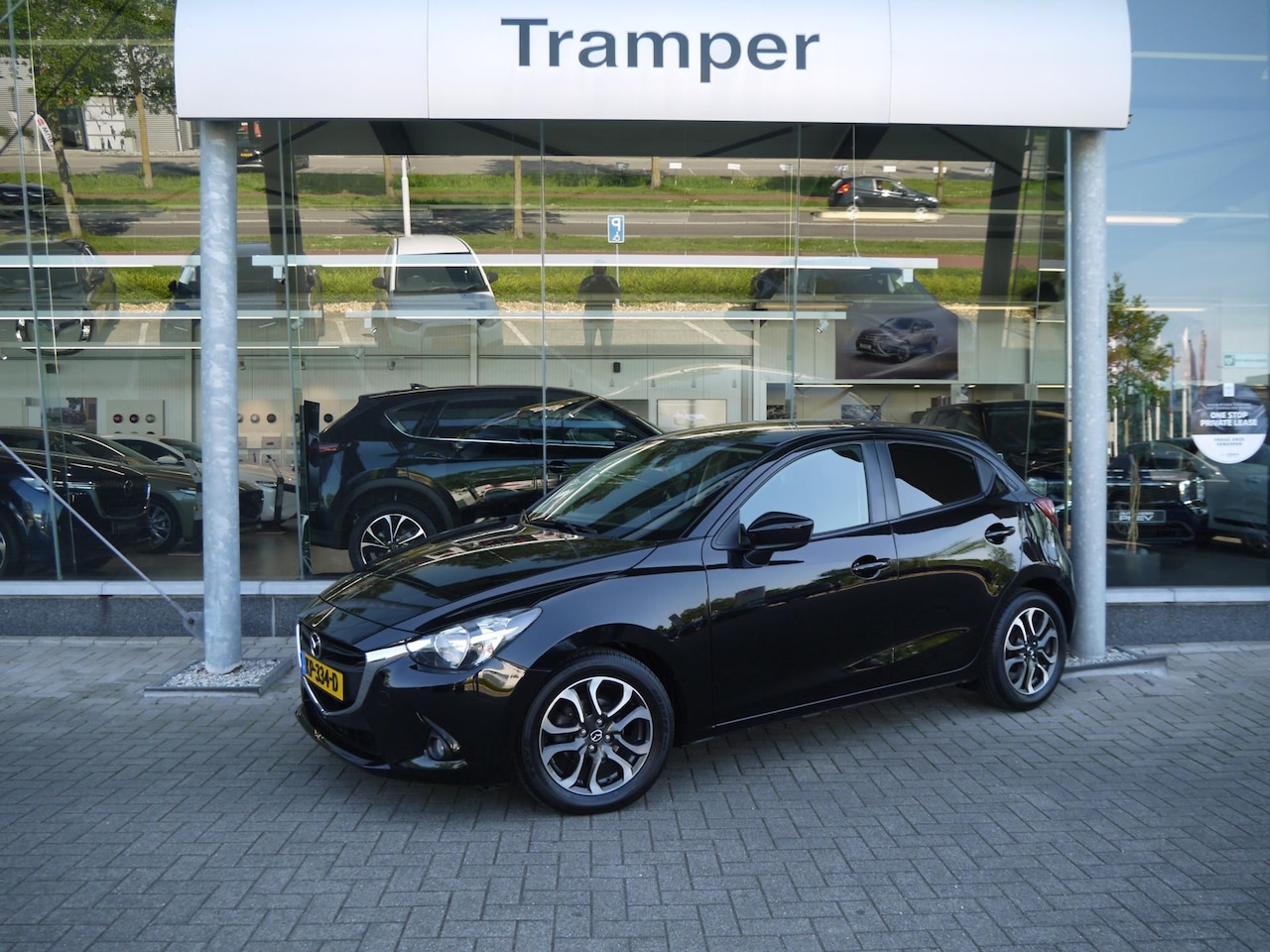 Mazda 2 - 1.5 Skyactiv-G GT-M Line 1.5 Skyactiv-G GT-M Line - AutoWereld.nl