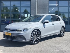 Volkswagen Golf - 1.5 TSI Style | CARPLAY | PDC |