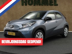 Toyota Aygo X - 1.0 VVT-i MT Business Edition Play - AIRCO - VOORSTOELEN VERWARMD - APPLE CARPLAY/ ANDROID