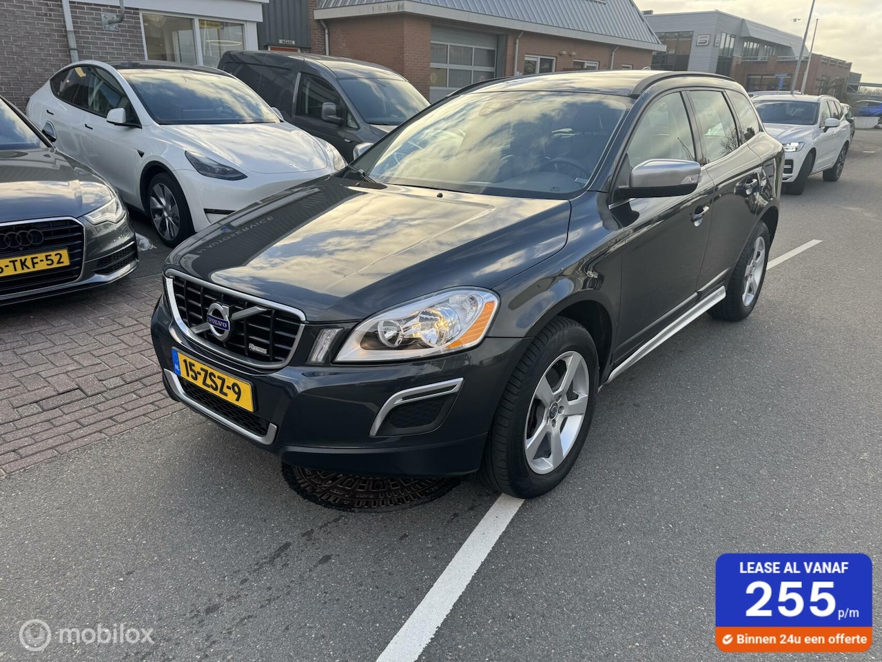 Volvo XC60 - 2.0 T5 R-Design 2.0 T5 R-Design - AutoWereld.nl