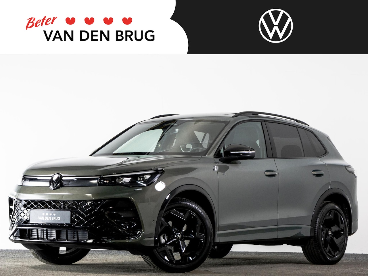 Volkswagen Tiguan - R-Line 1.5 eTSI 150 PK DSG | LED Plus | Black Style | Panoramadak | Achteruitrijcamera | A - AutoWereld.nl