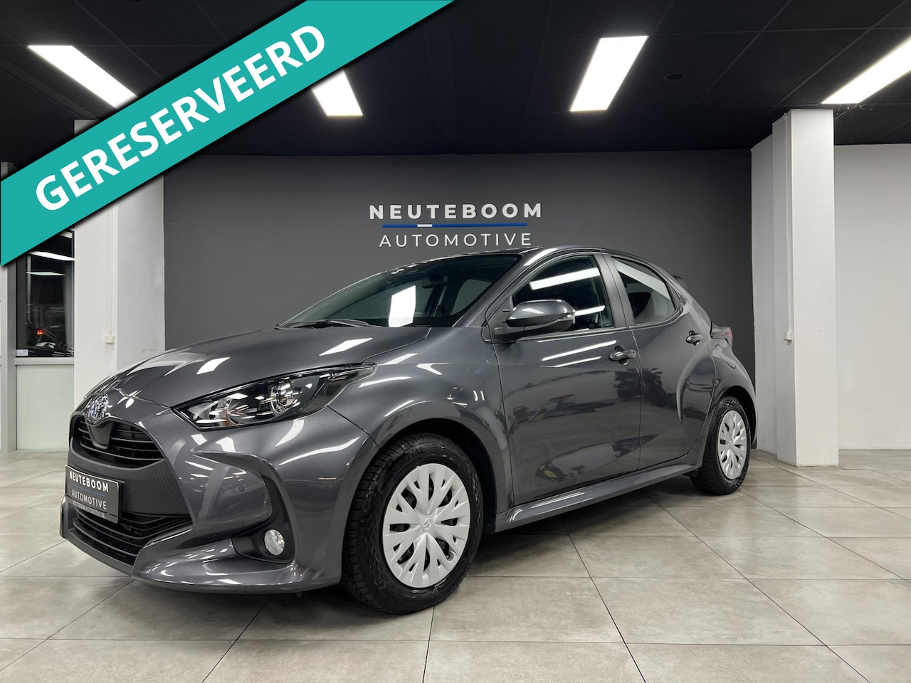 Toyota Yaris - 1.5 Hybrid | Lane | Carplay | Cam | Cruise |PDC - AutoWereld.nl