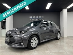 Toyota Yaris - 1.5 Hybrid | Lane | Carplay | Cam | Cruise |PDC