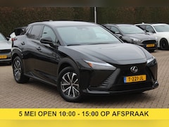 Lexus RZ - 450e Executive Line 71 kWh / Panoramadak / Camera / Leder / 18'' / Keyless / Sfeerverlicht