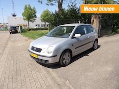 Volkswagen Polo - 1.2 3 drs - airco - carplay - slechts 131845km