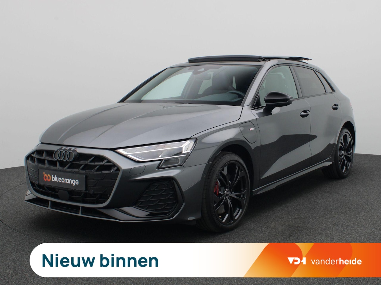 Audi A3 Sportback - 45 TFSI e S edition Competition 272PK S-Tronic Led matrix, adaptive cruise, panoramadak, k - AutoWereld.nl