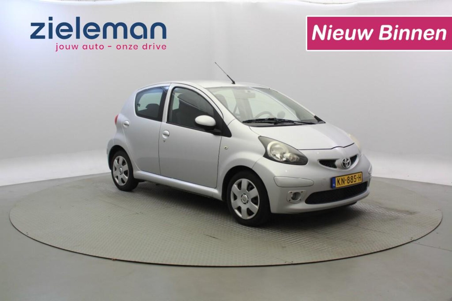 Toyota Aygo - 1.0 12V 5 Deurs Plus, Airco - AutoWereld.nl