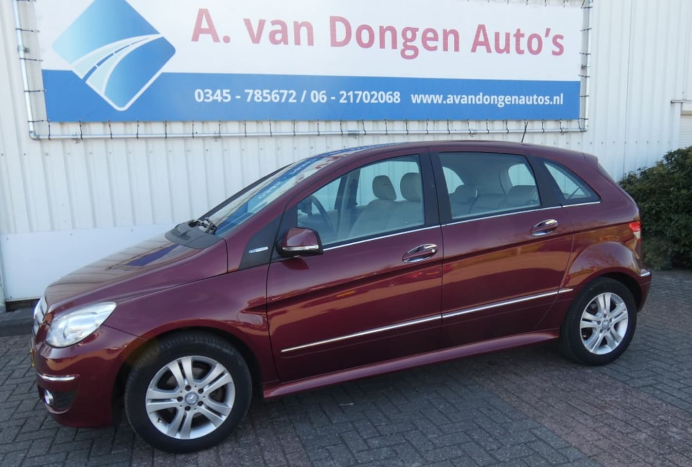 Mercedes-Benz B-klasse - 160 Business Class 160 BUSINESS CLASS,Leer,Navi,APK 29-03-26 - AutoWereld.nl