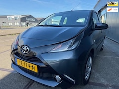 Toyota Aygo - 1.0 VVT-i x-play | Camera | Airco | Bluetooth | NAP |
