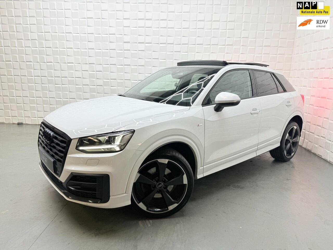Audi Q2 - 1.4 TFSI CoD 3x S LINE PANO VIRTUAL ACC LEER KEYLESS - AutoWereld.nl