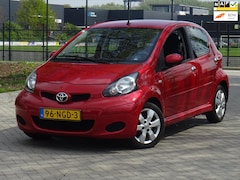 Toyota Aygo - 1.0-12V Aspiration Red 5DR NAP/LEER/AIRCO/NW APK