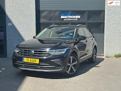 Volkswagen Tiguan - 1.5 TSI R-Line Business+