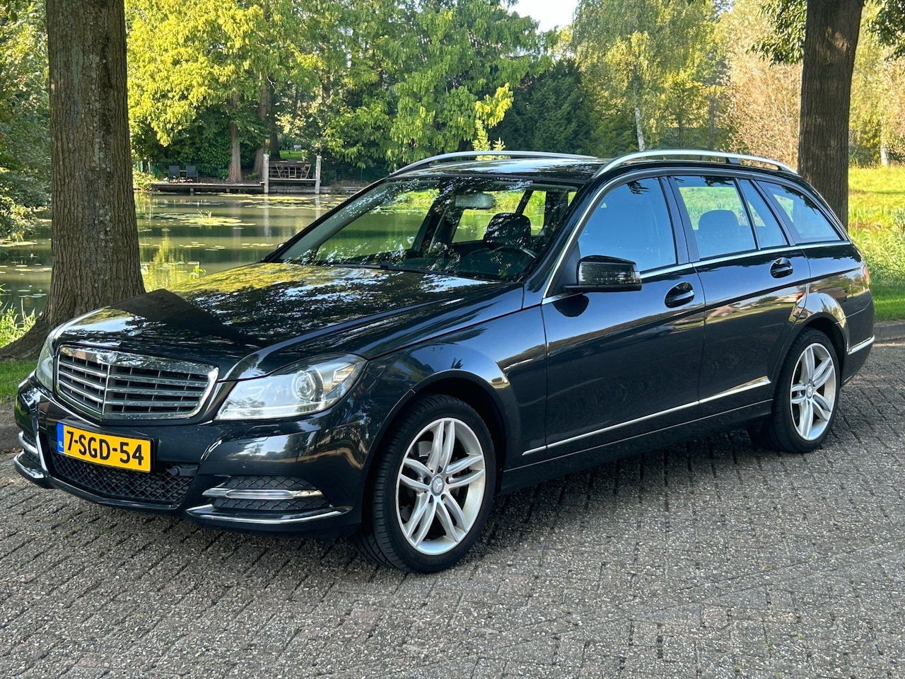 Mercedes-Benz C-klasse Estate - 200 Ambition Elegance 2013 Xenon/ led! Automaat! Leer! Trekhaak! Rook- en huisdiervrij! Ri - AutoWereld.nl