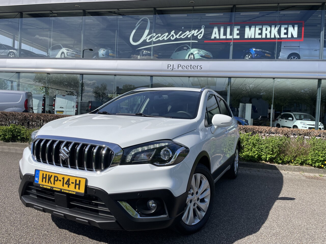 Suzuki S-Cross - 1.0 Boosterjet Exclusive Climate control - Cruise control - Navi - Parkeersensoren V+A - A - AutoWereld.nl