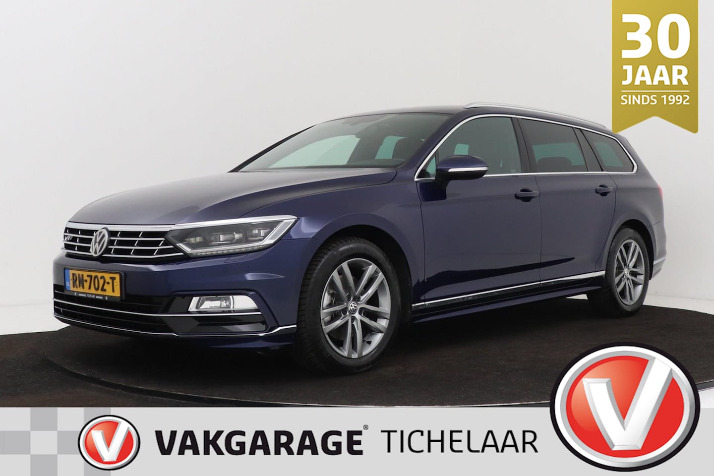 Volkswagen Passat Variant - 1.4 TSI Highline R-Line | Trekhaak | Volledig Ond | Digital Cockpit | Org NL | CarPlay | S - AutoWereld.nl