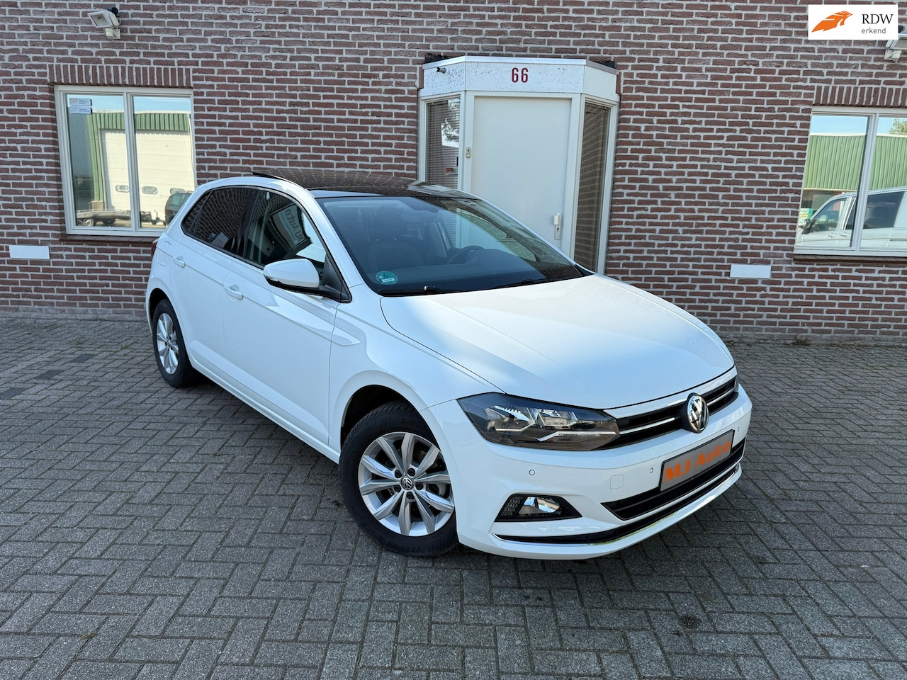 Volkswagen Polo - 1.0 TSI Highline automaat navi ACC panoramadak - AutoWereld.nl
