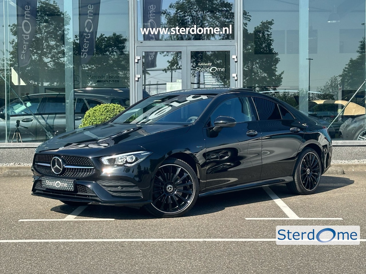 Mercedes-Benz CLA-Klasse - 250 e Business Solution AMG Limited l Panoramadak l Sfeerverlichting l MBUX l Distronic l - AutoWereld.nl
