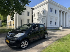 Peugeot 107 - 1.0-12V XS 5 DRS, 1 EIG, SCHUIFDAK