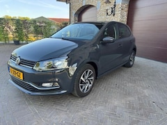 Volkswagen Polo - 1.0 75PK Cllimate Control/AUX/Parkeersensoren/Elekt Ramen/Elekt Spiegels/15 Inch/Apk 02-20