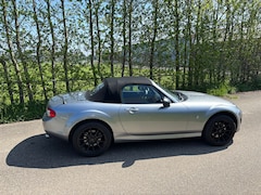 Mazda MX-5 - 2.0 GT-L Cabrio met zwart linnen dak