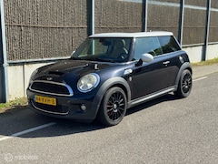 MINI Cooper S - 1.6 VOLLEOPTIES/LEDER/PANO