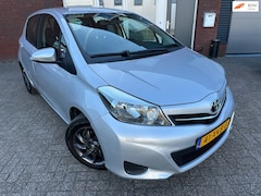 Toyota Yaris - 1.0 VVT-i Aspiration / Navi / Camera / Clima / NAP