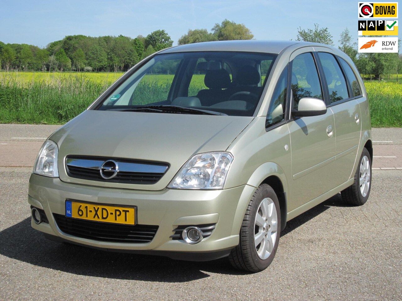 Opel Meriva - 1.6-16V Cosmo + Parkeersensoren - AutoWereld.nl
