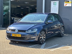 Volkswagen Golf - 2.0 TDI Highline/CAMERA/LED/NAVI/AUTOMAAT/NL-AUTO NAP
