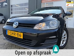 Volkswagen Golf - 1.2 TSI Comfortline 6 bak in 5 drs met navigatie en bluetooth telefoon / media en cruise c