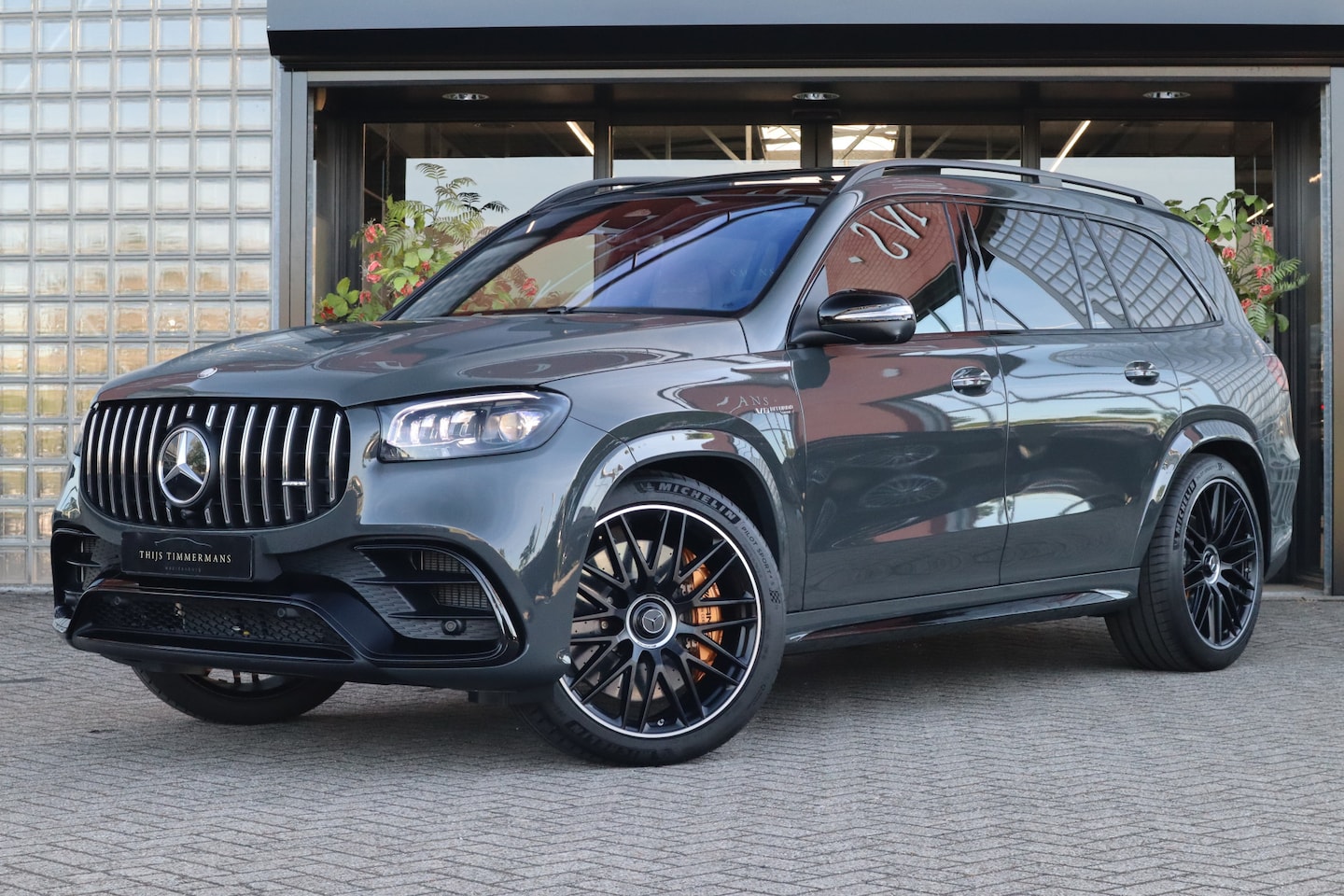 Mercedes-Benz GLS - 63 AMG 4MATIC+ | Manufaktur Siliziumgrijs, Manufaktur interieur, Keramische remmen, Carbon - AutoWereld.nl
