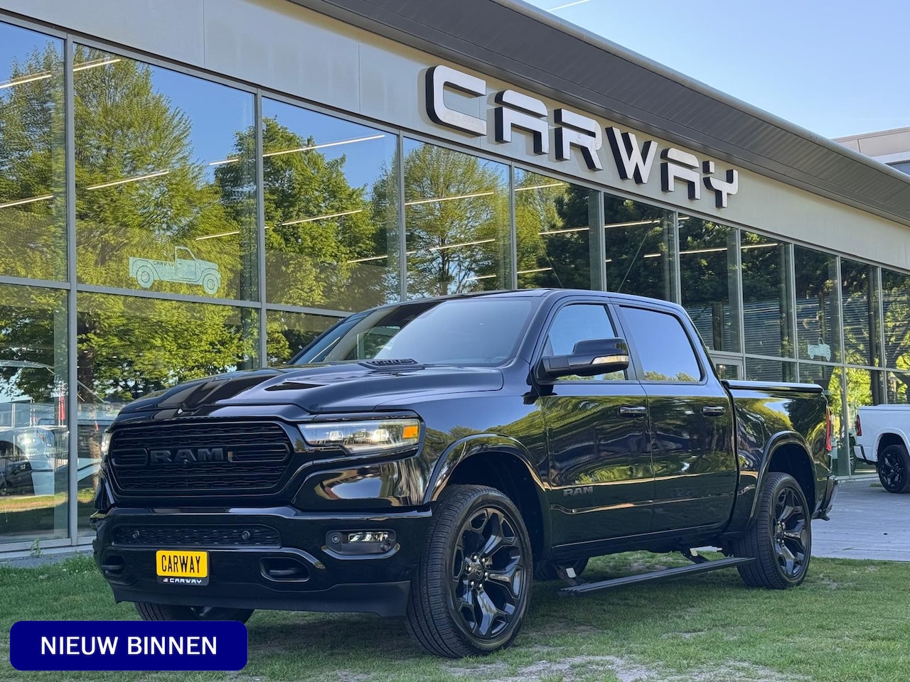 Dodge Ram 1500 - 5.7 V8 4x4 Crew Cab Limited Night - AutoWereld.nl