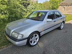 Mercedes-Benz C-klasse - 180 Esprit