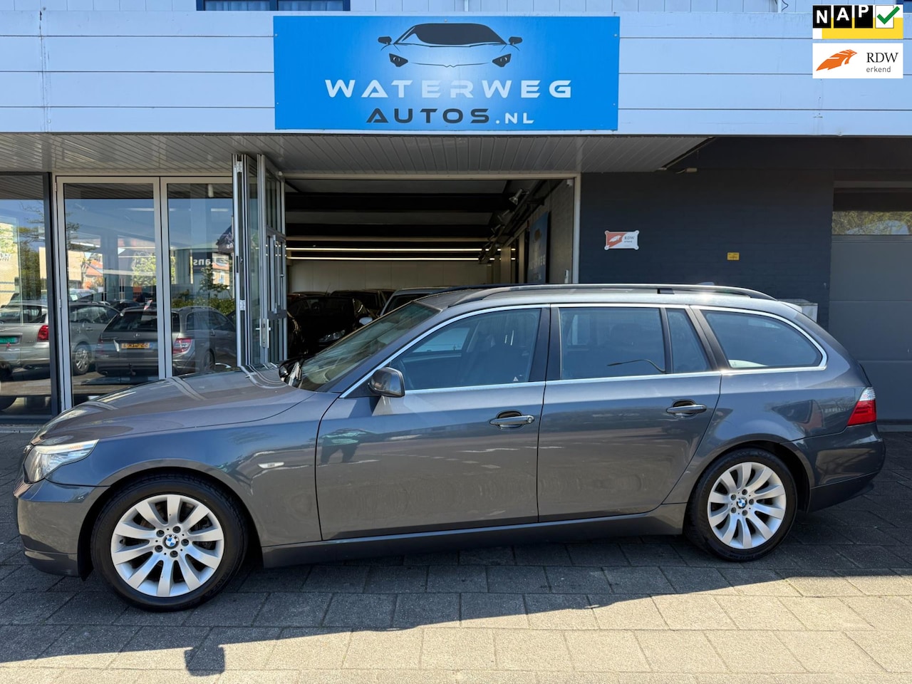 BMW 5-serie Touring - 523i Business Line Navi/Leder/PDC/Clima - AutoWereld.nl