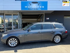 BMW 5-serie Touring - 523i Business Line Navi/Leder/PDC/Clima