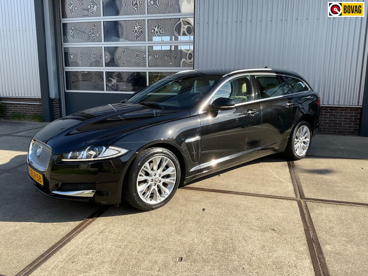 Jaguar XF Sportbrake - 2.2D S Premium Business Edition 2.2D S Premium Business Edition - AutoWereld.nl