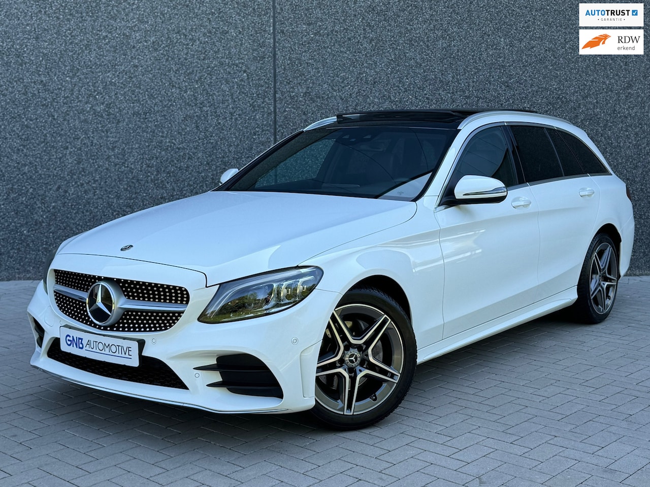 Mercedes-Benz C-klasse Estate - C200 4matic | Pano | Dodehoek assist | Lane assist | Sfeerverlichting | Carplay | DAB | Ca - AutoWereld.nl