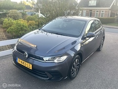 Volkswagen Polo - 1.0 TSI LIFE 95PK DSG AUTOMAAT CARPLAY PARKEERSENSOREN LED VERLICHTING