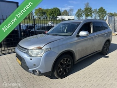 Mitsubishi Outlander - 2.0 PHEV Instyle+ handel export