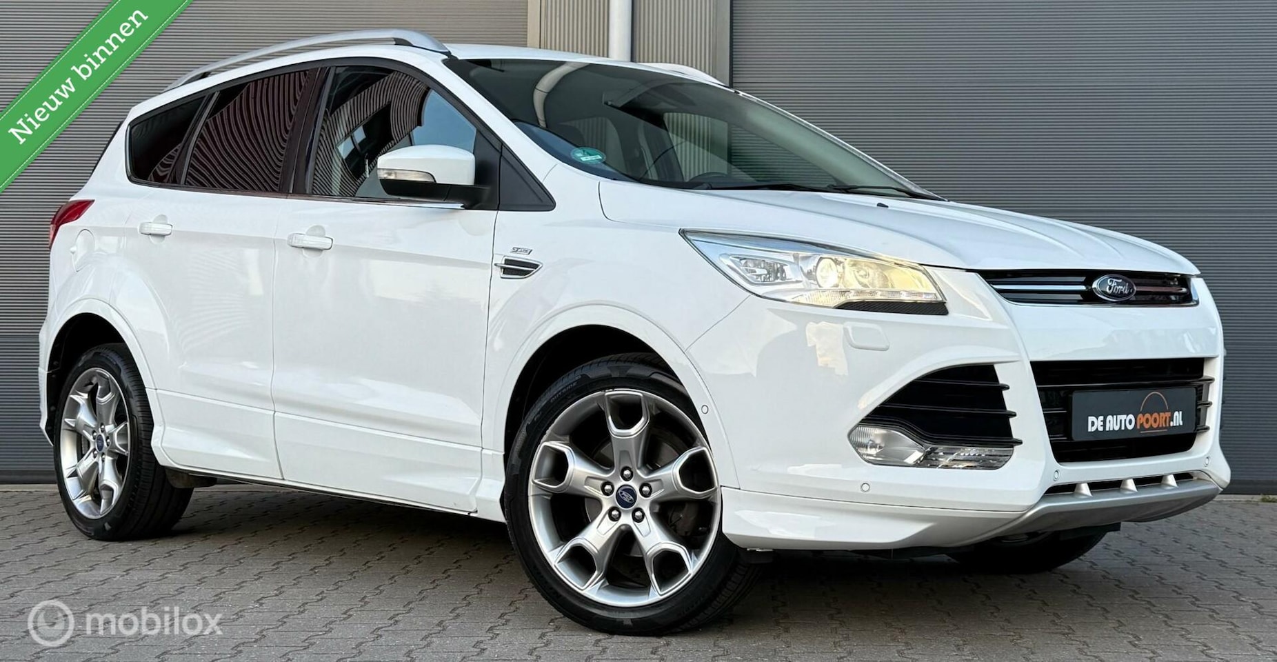 Ford Kuga - 1.5 Titanium ST-line Bi-xenon/LED/Elektr.pakket/19" - AutoWereld.nl