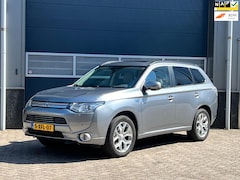 Mitsubishi Outlander - 2.0 PHEV Instyle bj.2014 Camera|Trekh|Opendak|Xenon|Nap