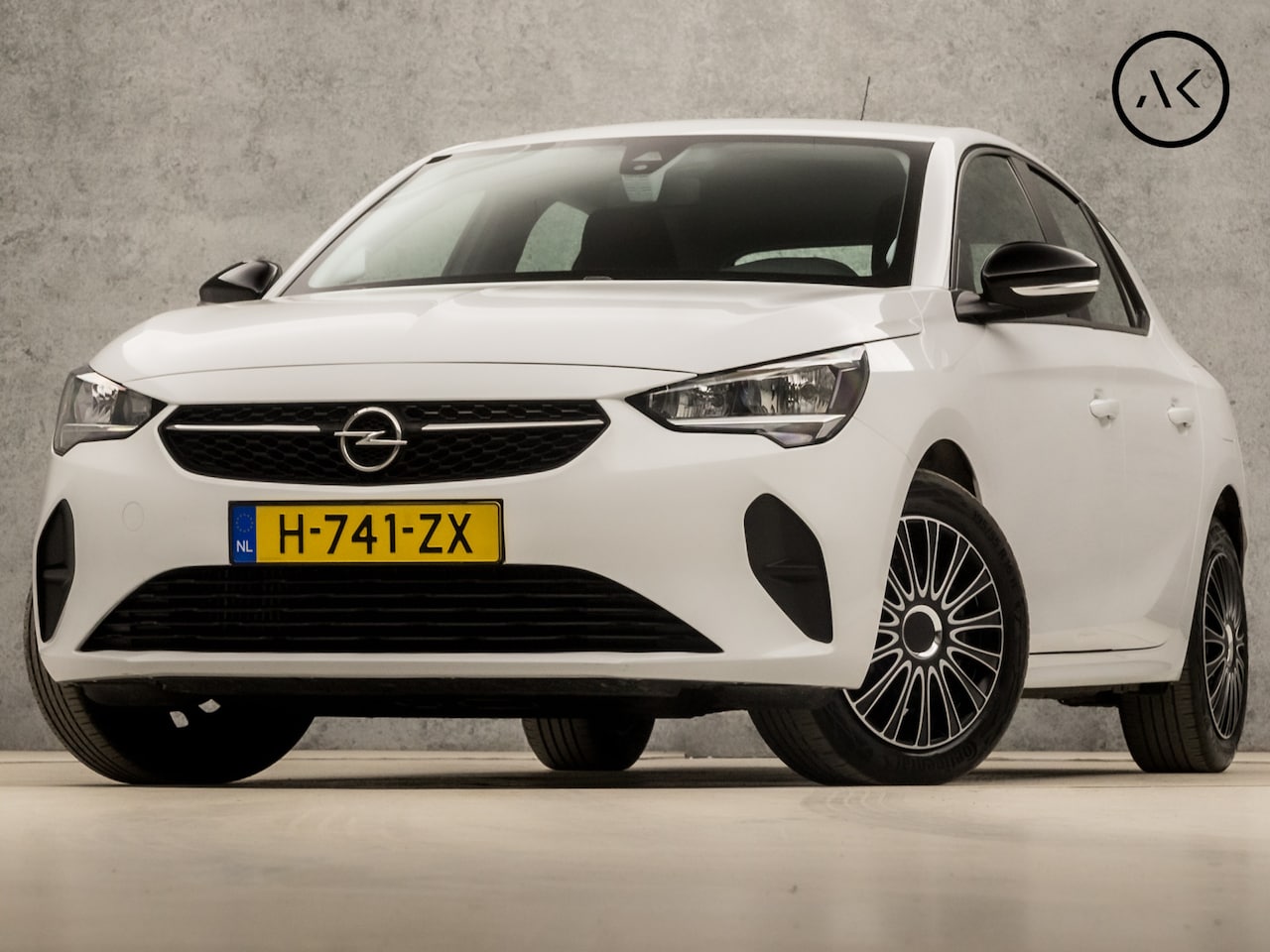 Opel Corsa - 1.2 Sport (APPLE CARPLAY, GROOT NAVI, CAMERA, PARKEERSENSOREN, SPORTSTOELEN, LANE ASSIST, - AutoWereld.nl