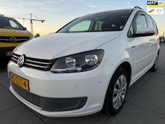 Volkswagen Touran - 1.2 TSI Comfortline BlueMotion Camera Cruise PDC Nieuwe Ketting