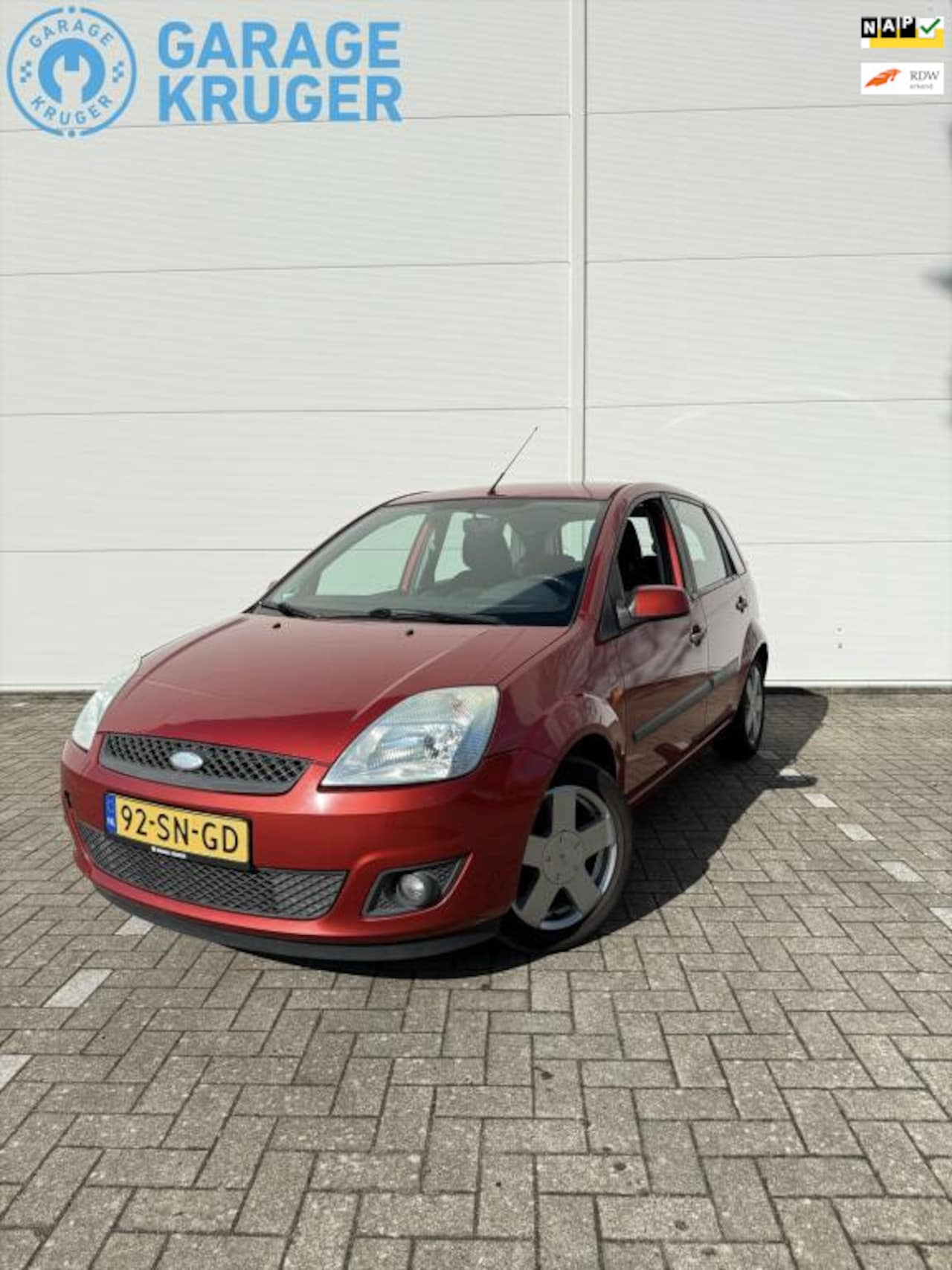 Ford Fiesta - 1.3-8V Futura | Airco | Elek ramen | 5 deurs | Nieuwe APK - AutoWereld.nl