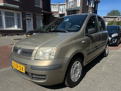 Fiat Panda - 1.2 Dynamic AUTOMAAT Zeer Nette Auto Laag Kilometers Goed Rijdende Auto