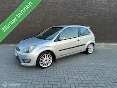 Ford Fiesta - 1.6-16V Sport ST|Kuipstoelen|Airco|Sportief|