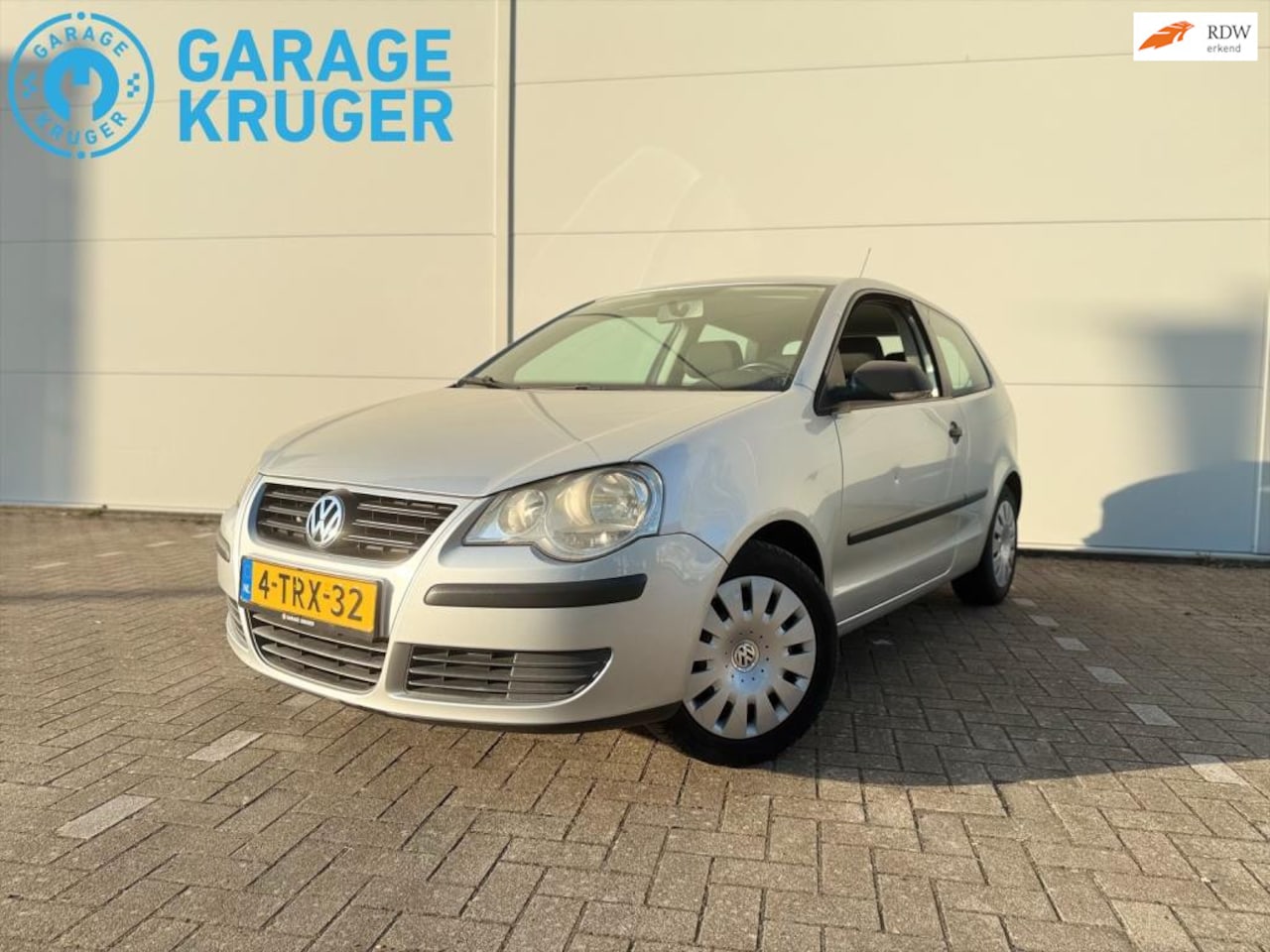 Volkswagen Polo - 1.2 Optive | Airco | Elek ramen | Trekhaak | Nieuwe APK - AutoWereld.nl