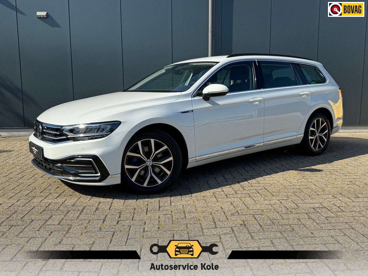 Volkswagen Passat Variant - * GTE Business * Camera * Cruise * Rijstrooksensor * AppleCarPlay * - AutoWereld.nl