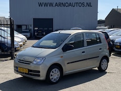 Daihatsu Cuore - 1.0-12V AUTOMAAT Tokyo 5-DEURS, 115.381 KM NAP, APK TOT 29-04-26, STUURBEKRACHTIGING, PARK
