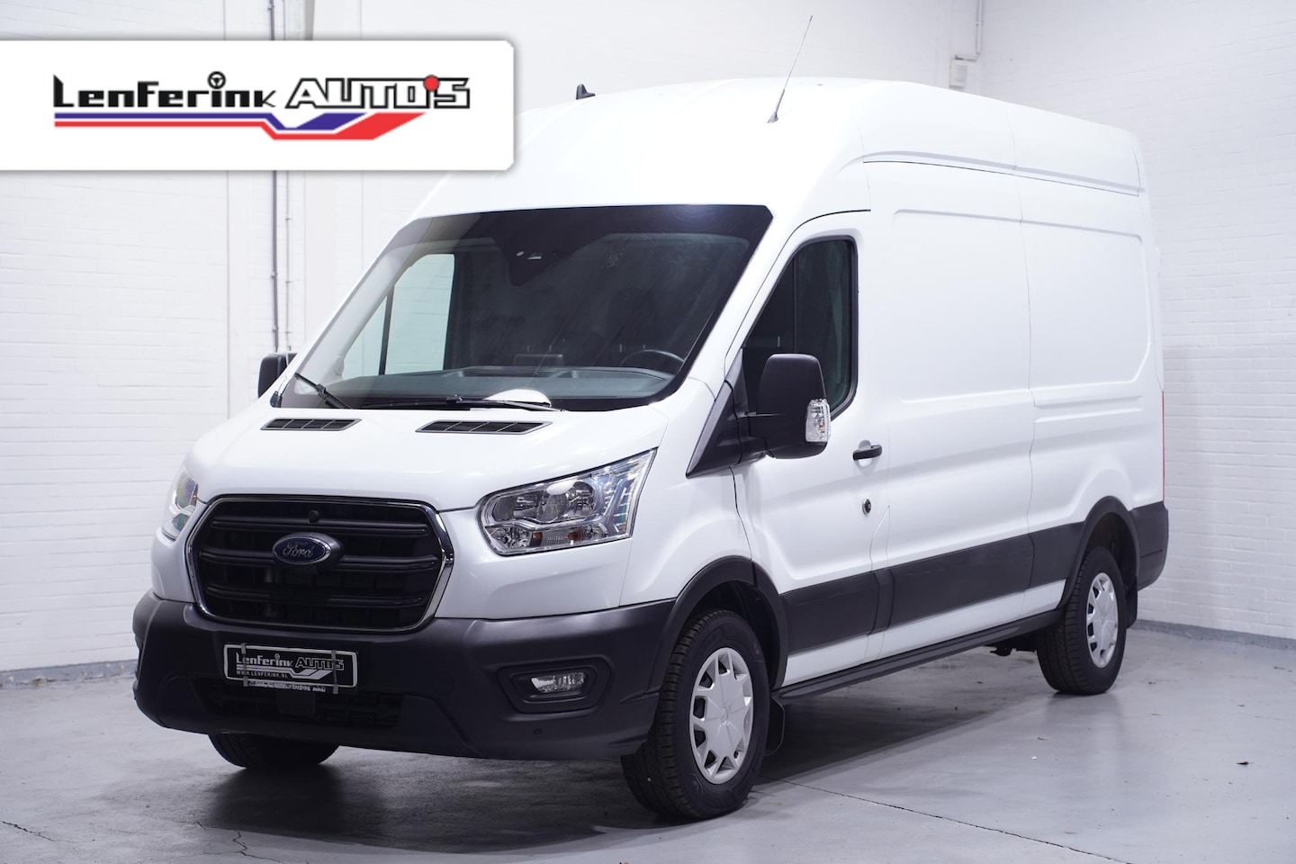 Ford Transit - 2.0 TDCI 130 pk L3H3 Trend Navi, Camera, DAB+ Dodehoek Assist, Laadruimte Pakket, PDC V+A, - AutoWereld.nl