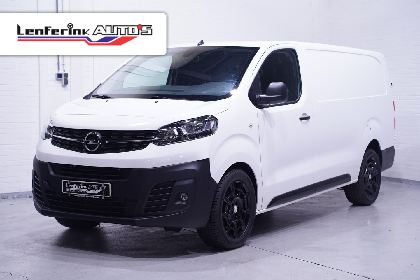 Opel Vivaro - 2.0 CDTi 180 pk XL L3 Aut. Apple Carplay, 18" LMV Cruise control, Airco, Laadruimte Pakket - AutoWereld.nl